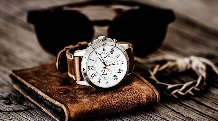 Top 8 thương hiệu đồng hồ nam dây da đẹp đáng sở hữu