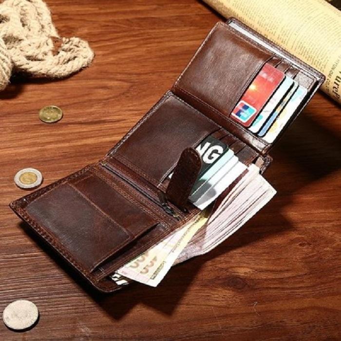 Một số lưu ý khi vệ sinh bóp da bò tại nhà