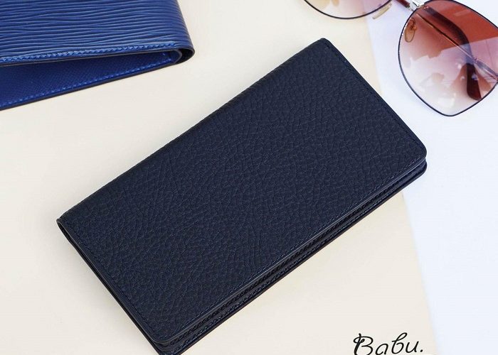 Những điều cần biết khi chọn địa chỉ mua ví nam đứng handmade